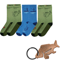 Visser Giftbox – 3 Paia di Calze da Pesca & Portachiavi Carpa Apribottiglie