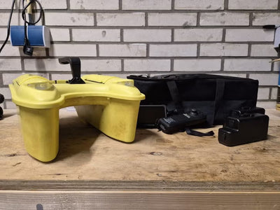 SECONDA SCELTA – Bait boat RidgeMonkey Hunter 750 con profondimetro – Hi-Viz