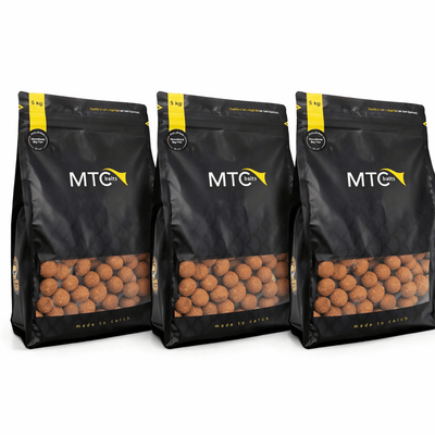 MTC 15kg Strawberry Big Fish Boilies - Bulk Deal - KarperCentrale