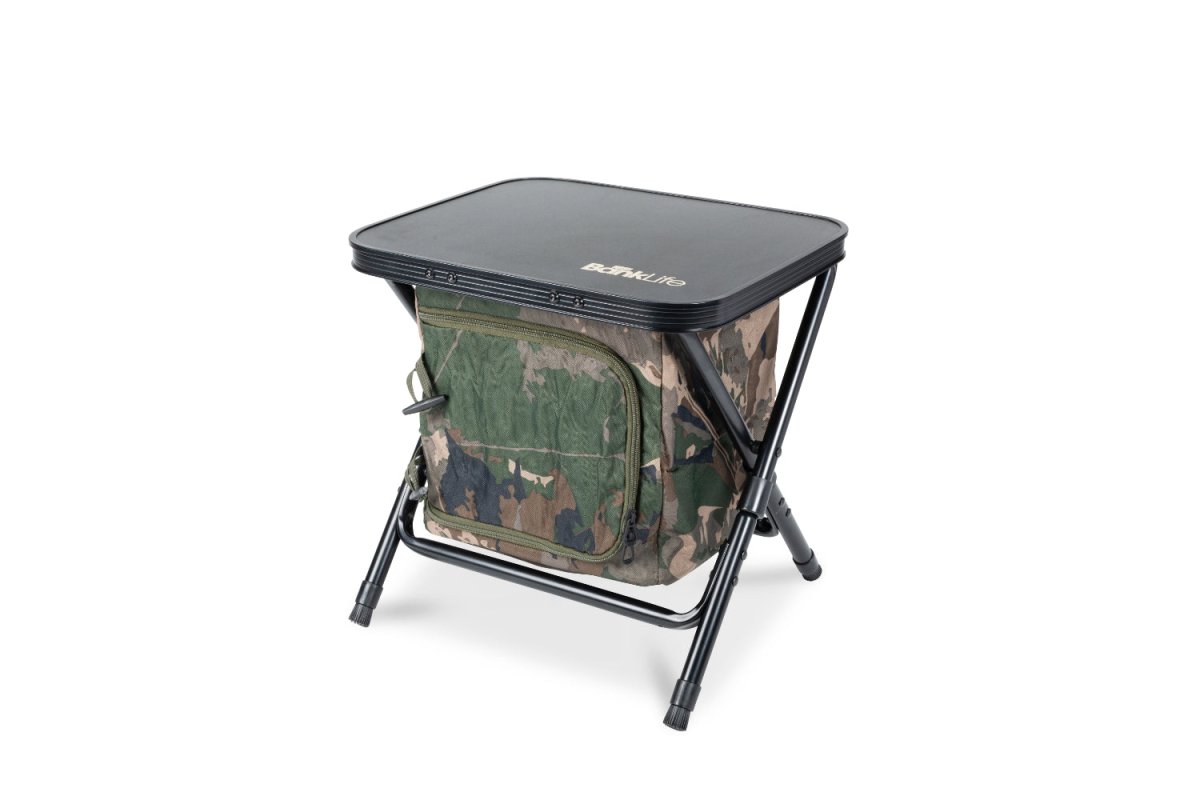 Nash Tackle Bank Life - Bedside Station Camo - KarperCentrale
